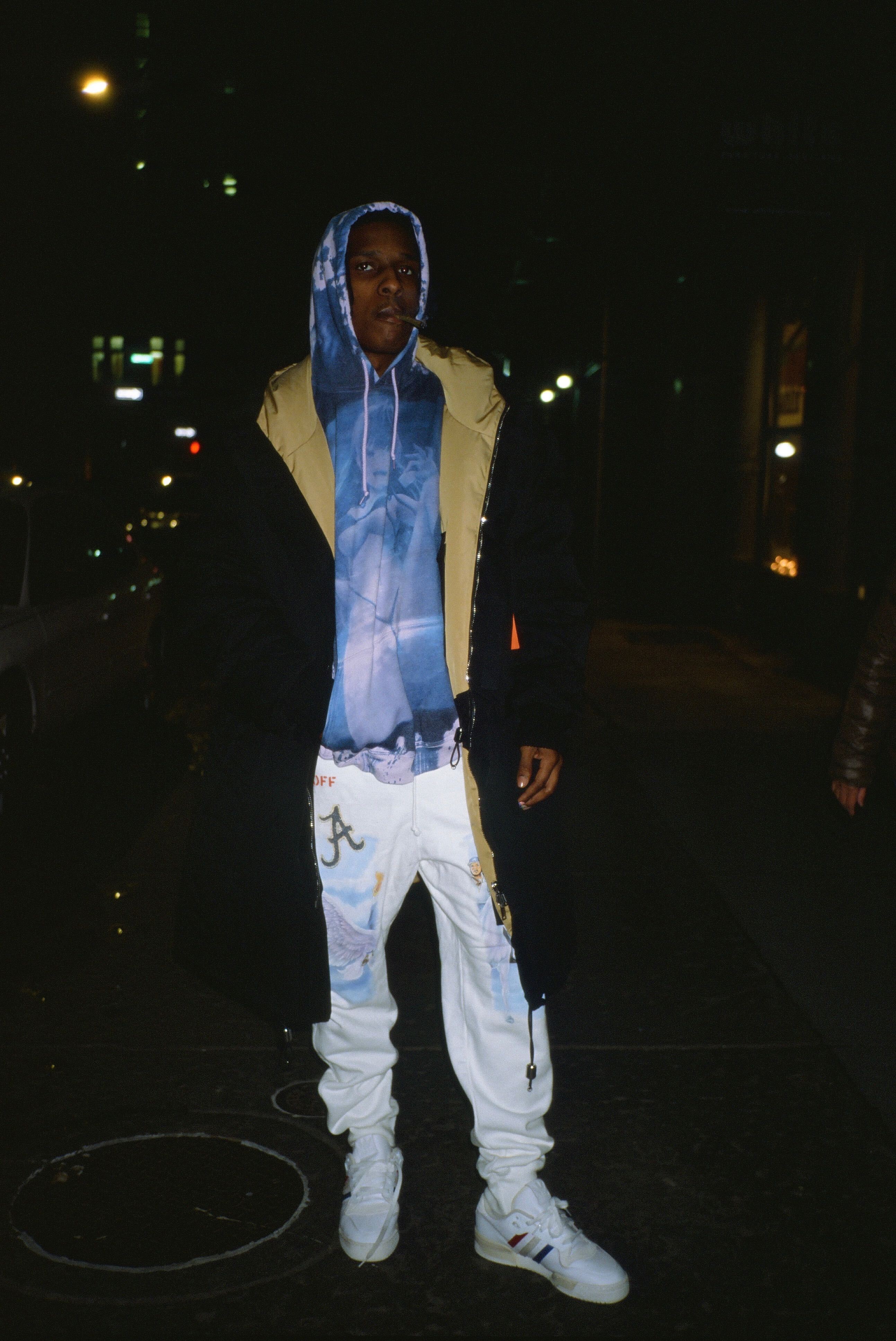 flacko warming his hands